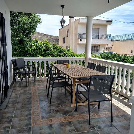 Chalet Con Piscina En นีคาร์ ภายนอก รูปภาพ