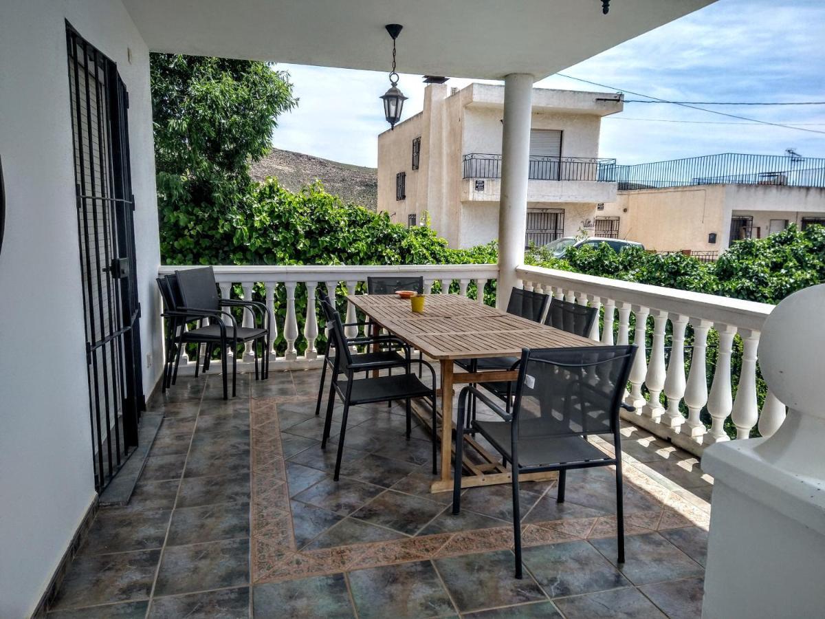Chalet Con Piscina En นีคาร์ ภายนอก รูปภาพ