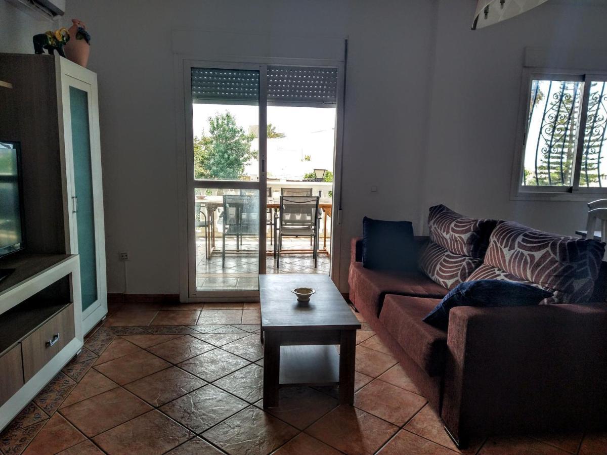 Chalet Con Piscina En นีคาร์ ภายนอก รูปภาพ